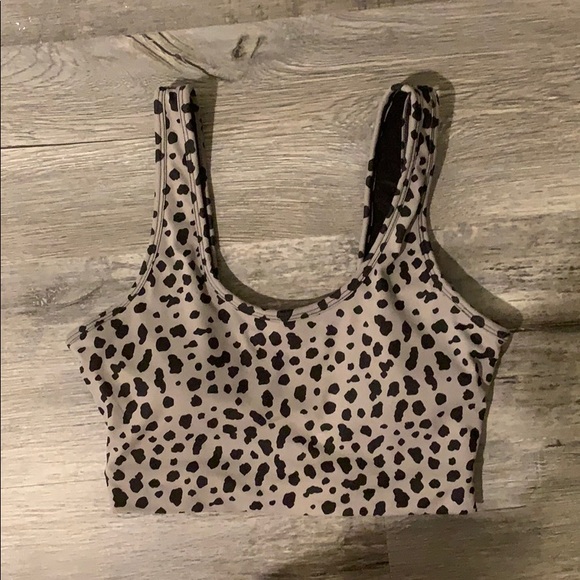 Balance Athletica Other - Kingdom collection snow leopard midnight bra